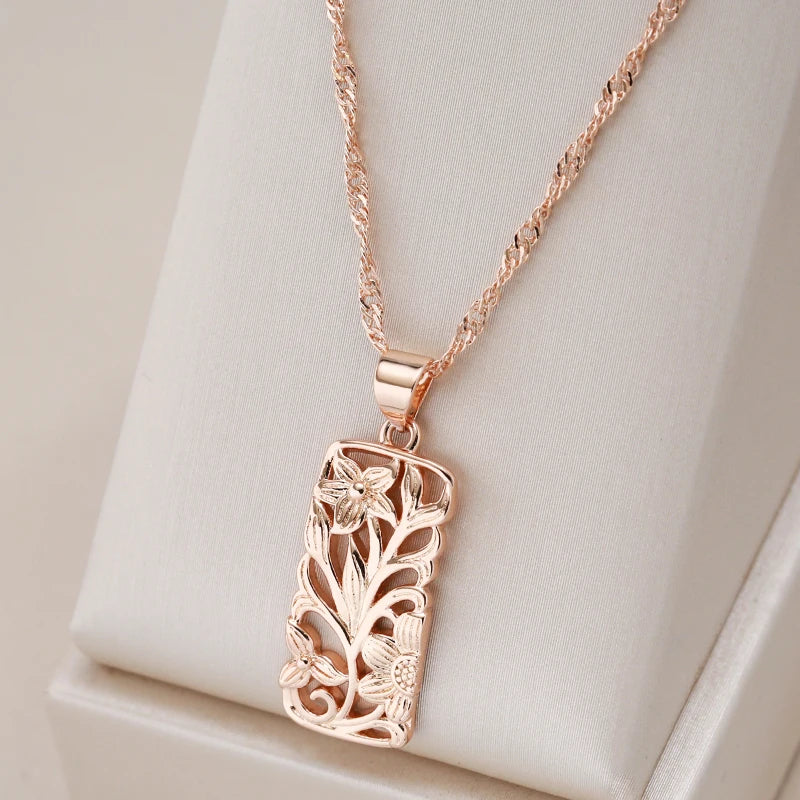 Hollow Flower Necklace