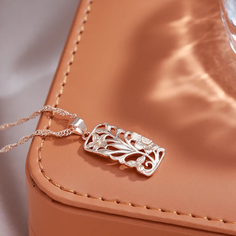 Hollow Flower Necklace
